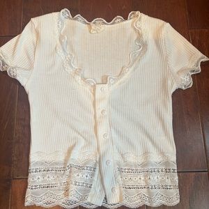 White shirt with lace ! size XS perfect condition !